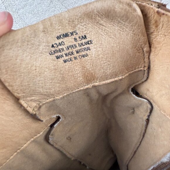 Red Wing Shoes Woman’s Leather zip up boots - Picture 9 of 9